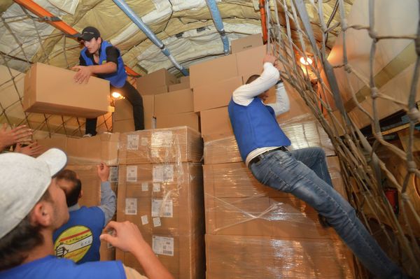Unloading of the plane carrying humanitarian aid for Syrians in Latakia airport, Syria - Sputnik International