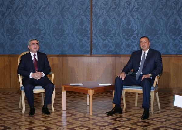 Meeting of Azeri President Aliyev and Armenian President Sargsyan in Russia Meeting of Azeri President Aliyev and Armenian President Sargsyan in Russia - Sputnik International