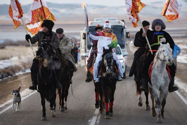 Olympic Flame Reaches Buryat Republic Olympic Flame Reaches Buryat Republic - Sputnik International