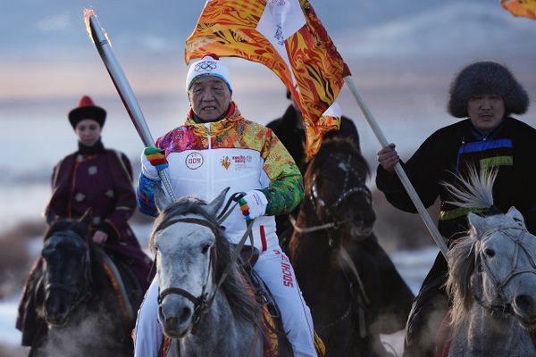 Olympic Flame Reaches Buryat Republic Olympic Flame Reaches Buryat Republic - Sputnik International