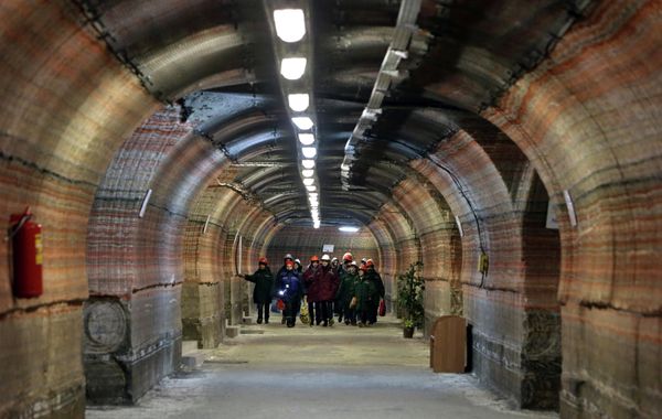 Journey to the Center of the Earth – for Medical Help - Sputnik International