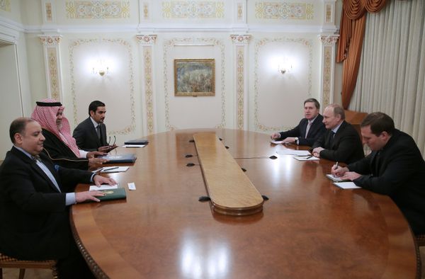 Putin, Saudi Intelligence Chief Discuss Syria, Iran - Sputnik International