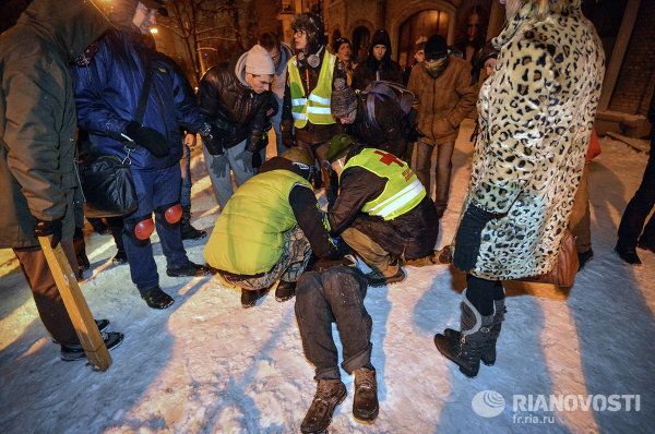 Removing Protesters’ Barricades in Kiev - Sputnik International