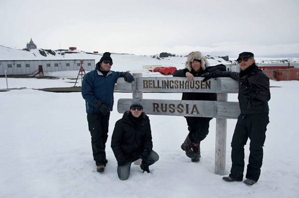 Metallica Visits Russian Research Station Bellingshausen - Sputnik International