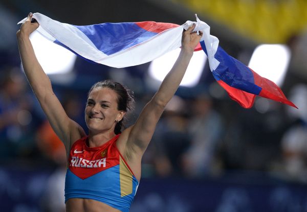 Yelena Isinbaeva after her victory at the World Athletics Championships in Moscow in August 15, 2013 - Sputnik International