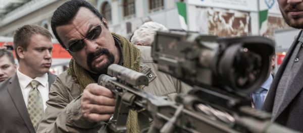 Famous US actor Steven Seagal is thinking about starting up his own production company in Russia, according to the Hollywood Reporter. - Sputnik International