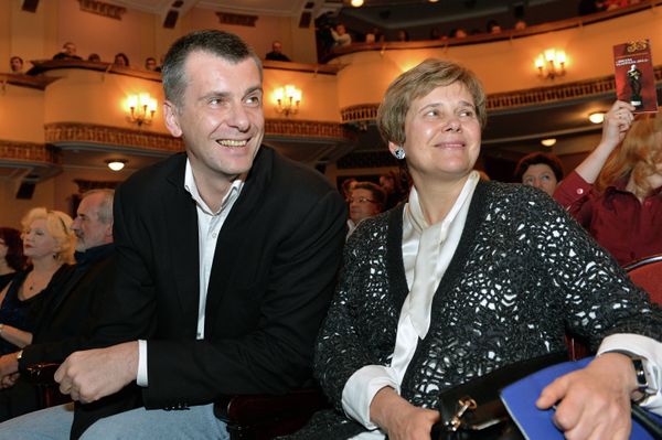 Mikhail Prokhorov with his sister Irina - Sputnik International