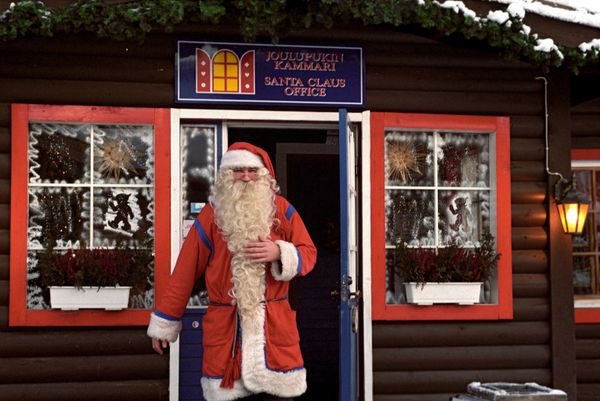 Santa Delivers 5.7 Billion Christmas Presents – Defense Command - Sputnik International