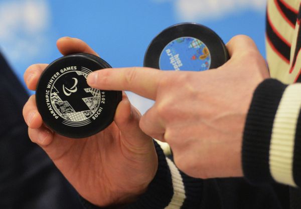 Olympic hockey pucks - Sputnik International