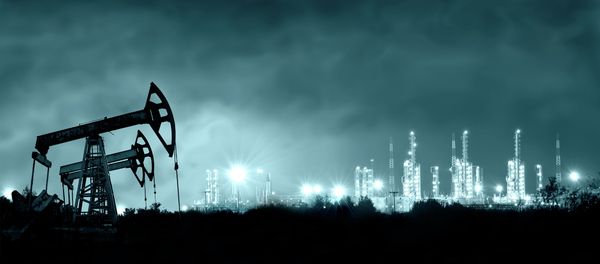Low oil prices are not likely to last indefinitely, the tendency is expected to change within the next six months - Sputnik International