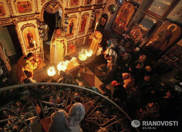 Russian Orthodox Believers Celebrate Christmas Russian Orthodox Believers Celebrate Christmas - Sputnik International
