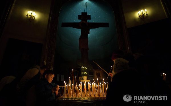 Russian Orthodox Believers Celebrate Christmas Russian Orthodox Believers Celebrate Christmas - Sputnik International
