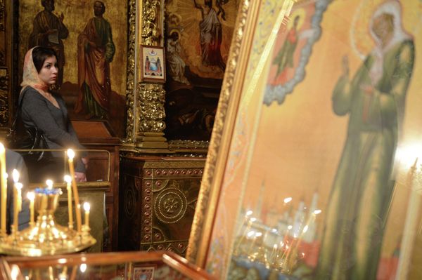 Russian Orthodox Believers Celebrate Christmas Russian Orthodox Believers Celebrate Christmas - Sputnik International