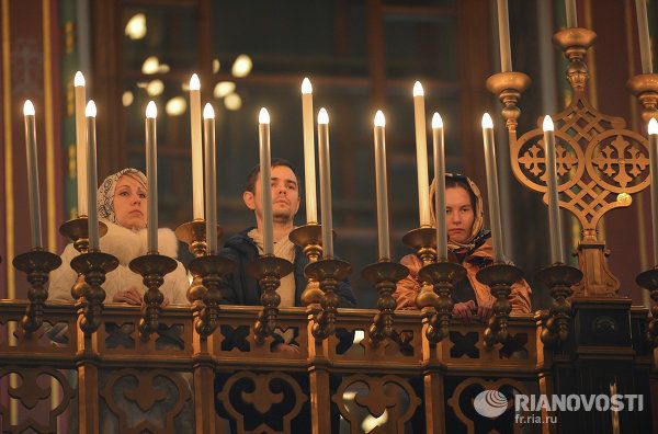Russian Orthodox Believers Celebrate Christmas Russian Orthodox Believers Celebrate Christmas - Sputnik International