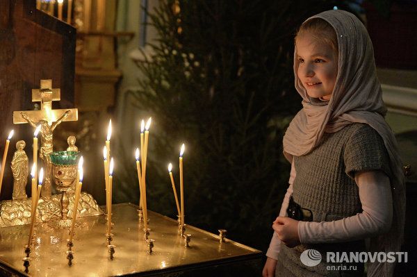 Russian Orthodox Believers Celebrate Christmas Russian Orthodox Believers Celebrate Christmas - Sputnik International