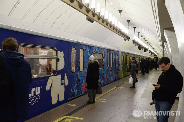 Moscow Metro Launches Train with Sochi 2014 Olympic Games Symbols - Sputnik International