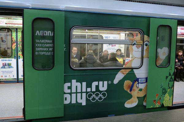Moscow Metro Launches Train with Sochi 2014 Olympic Games Symbols - Sputnik International
