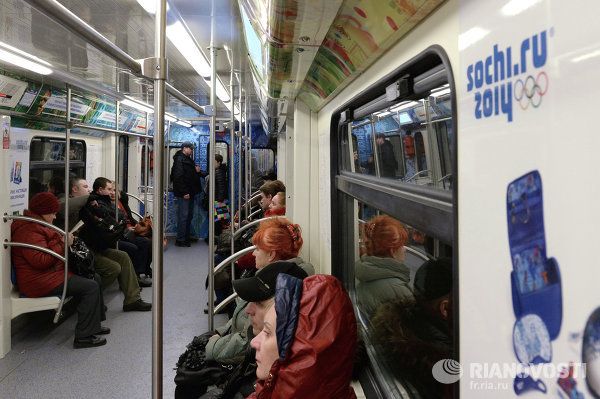 Moscow Metro Launches Train with Sochi 2014 Olympic Games Symbols - Sputnik International