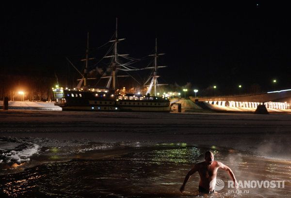 Epiphany Bathing in 2014 - Sputnik International