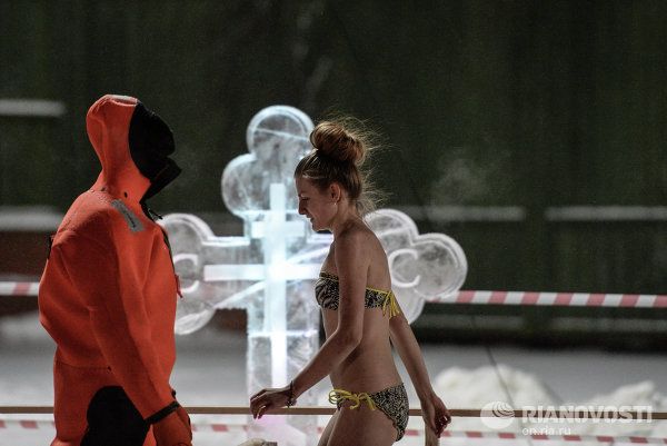 Epiphany Bathing in 2014 - Sputnik International