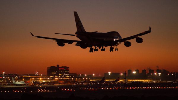 Boeing 747 - Sputnik International