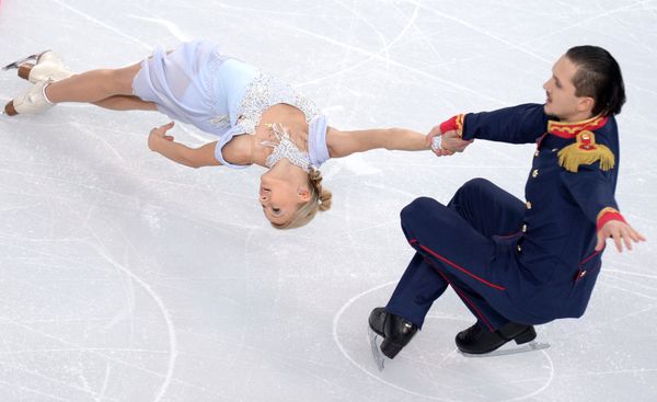 Tatiana Volosozhar and Maxim Trankov won the short program in Sochi - Sputnik International