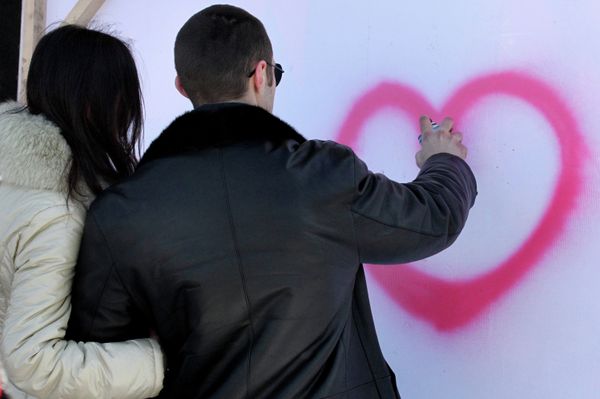 Valentine’s Day Banned in Kyrgyzstani Schools - Sputnik International
