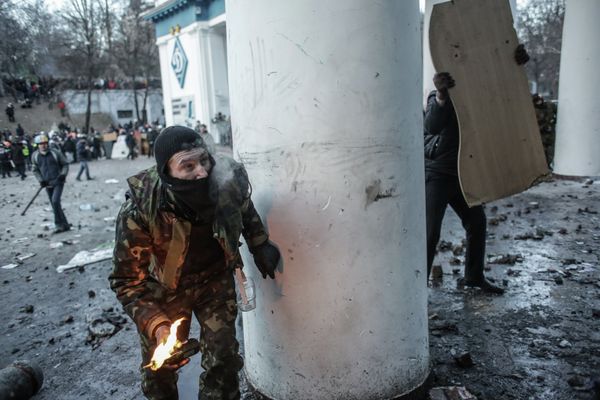 Street Violence in Kiev: Molotov Cocktails, Stones and Fireworks Street Violence in Kiev: Molotov Cocktails, Stones and Fireworks - Sputnik International