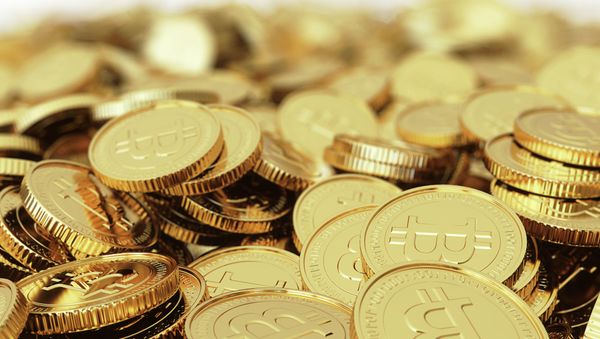 A physical representation of the Bitcoin for collectors. The currency exists only online. - Sputnik International