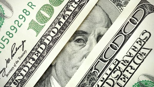 The US Federal Reserve's announcement to end asset purchase program and keep federal funds rate at near-zero signals that the US economy is recovering, but remains vulnerable - Sputnik International