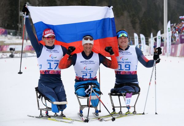 Alexander Davidovych, Roman Petushkov and Irek Zaripov (L-R) - Sputnik International