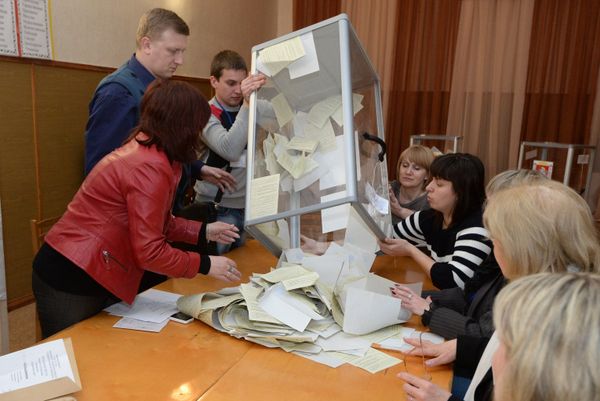 More than 95 percent of Crimean voters backed joining Russia and seceding from Ukraine - Sputnik International