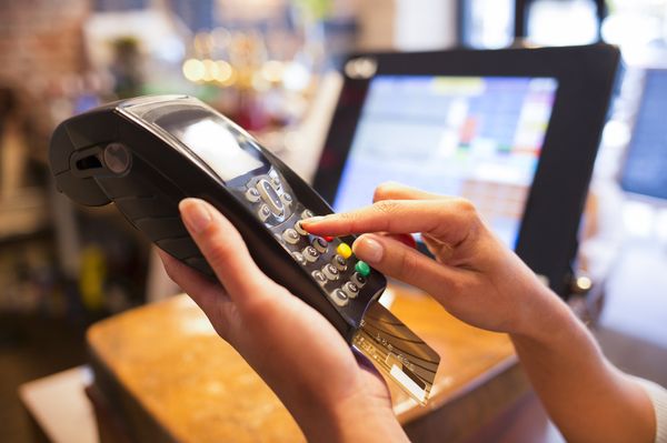 National Card Payment System Advances in Russian Parliament - Sputnik International