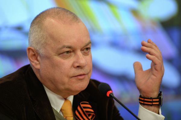 Dmitry Kiselev, Director-General, Rossiya Segodnya International Information Agency, attending a press conference on the start-up of the St.George's Ribbon action - Sputnik International