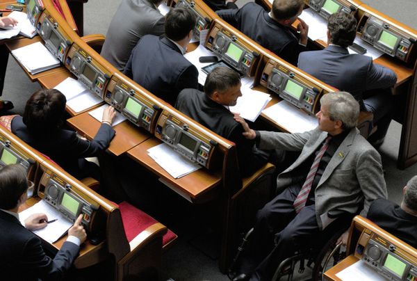 Deputies of the Ukrainian Verkhovna Rada during a meeting - Sputnik International