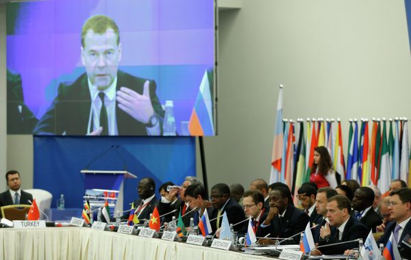 Dmitry Medvedev attends International Energy Forum - Sputnik International