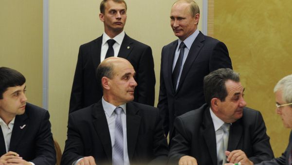 Vladimir Putin meets with Crimean Tatars Vladimir Putin meets with Crimean Tatars - Sputnik International
