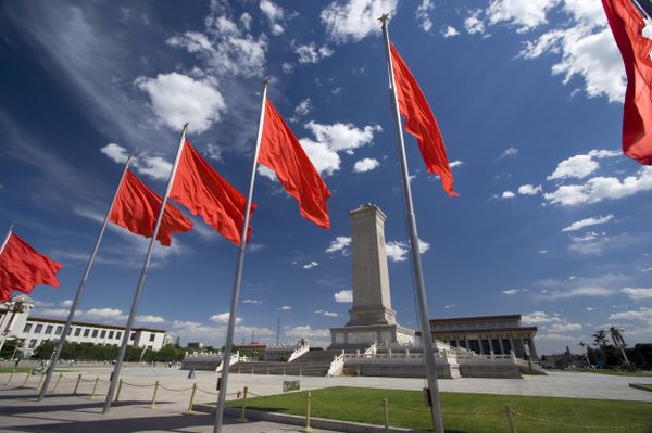 The agreement was reached in the Chinese capital during talks between the country's Defense Minister Chang Wanquan and his Vietnamese counterpart Phung Quang Thanh. - Sputnik International