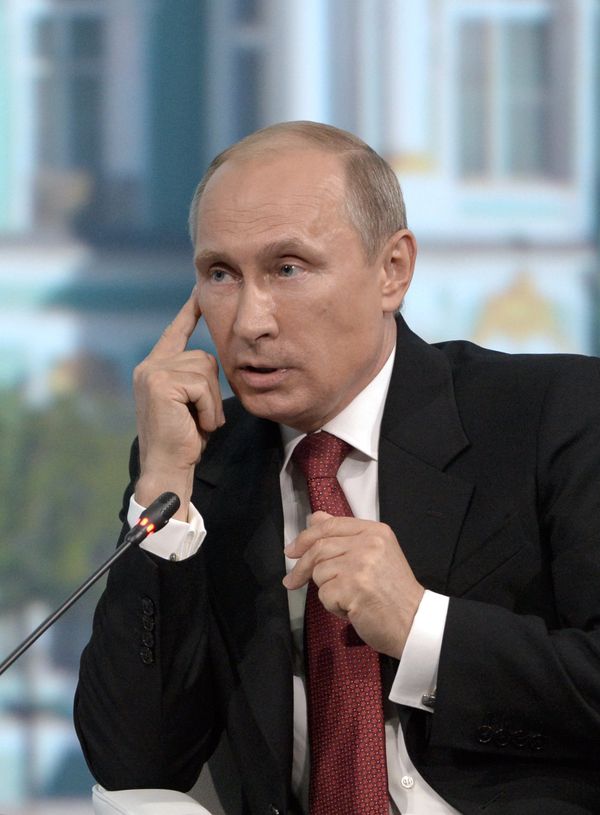 Vladimir Putin attends St. Petersburg International Economic Forum - Sputnik International