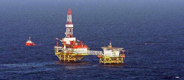 Fixed offshore ice-resistant platform of LUKoil Kaliningradmorneft in Baltic Sea Fixed offshore ice-resistant platform of LUKoil Kaliningradmorneft in Baltic Sea - Sputnik International