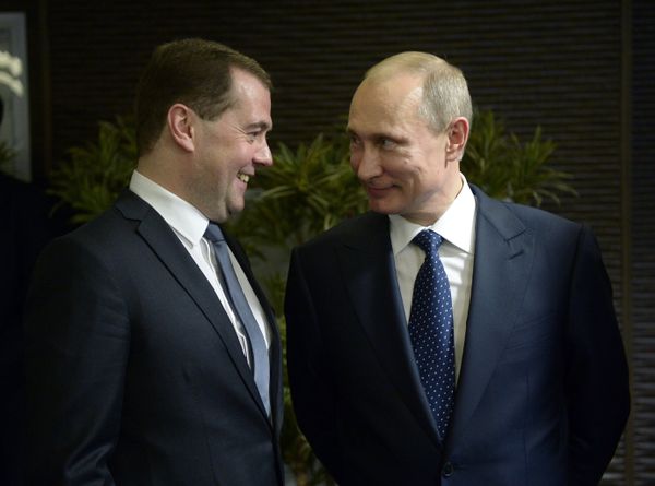 Vladimir Putin and Dmitry Medvedev - Sputnik International