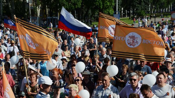 Meeting in support of the Donetsk People's Republic (Archive) - Sputnik International