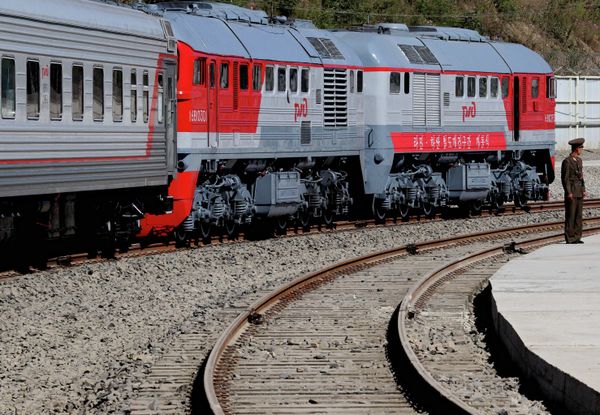 Opening of railroad section between Khasan (Russia) and Rajin (North Korea) stations (Archive) - Sputnik International