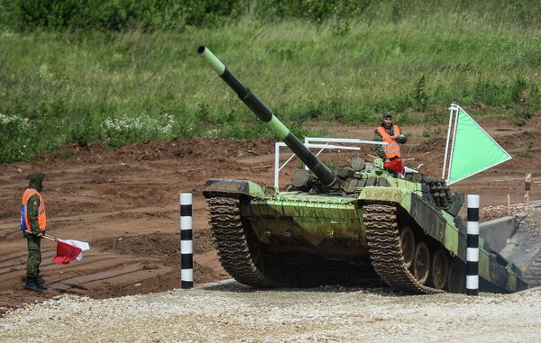 All-army stage of Tank Biathlon 2014 competition - Sputnik International