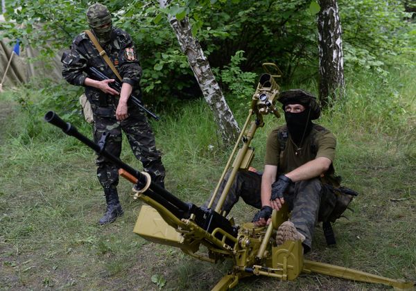 Боец народного ополчения на востоке Украины - Sputnik International