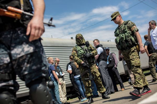 Train with bodies of Boeing 777 plane crash victims before departing for Donetsk - Sputnik International