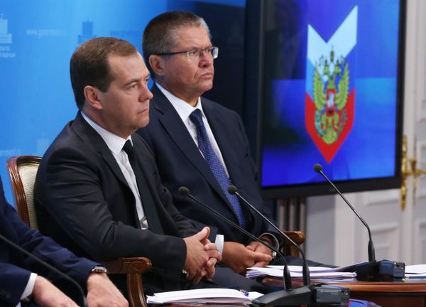 Dmitry Medvedev participates in the meeting of Russian trade representative offices abroad - Sputnik International