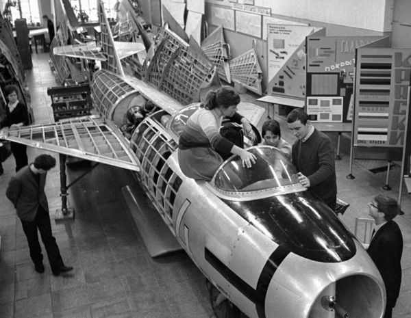 Moscow Aviation Institute student Svetlana Savitskaya in class Moscow Aviation Institute student Svetlana Savitskaya in class - Sputnik International