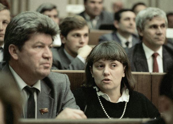 USSR People's deputies, Astronaut-pilots Svetlana Savitskaya and Valeriy Ruymin USSR People's deputies, Astronaut-pilots Svetlana Savitskaya and Valeriy Ruymin - Sputnik International
