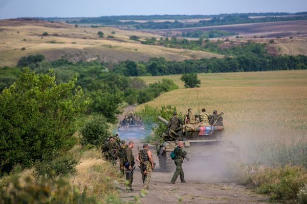 Ukrainian Army Fires Grad Rockets at Horlivka Ukrainian Army Fires Grad Rockets at Horlivka - Sputnik International